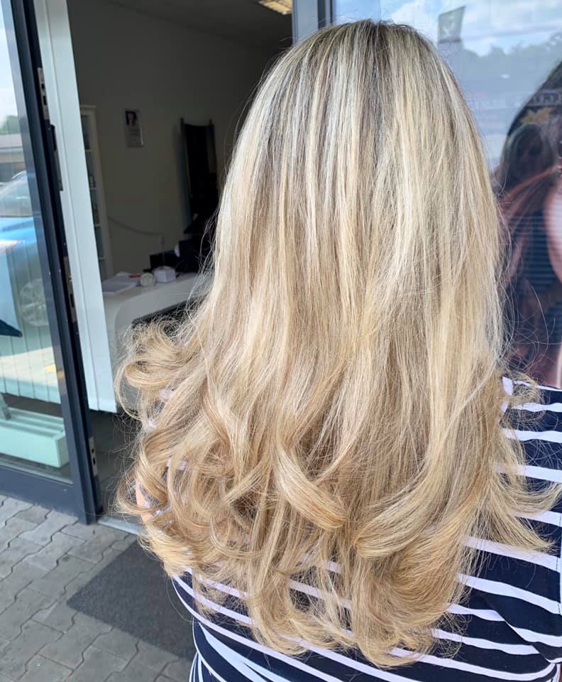 haircompany westerwald, blond hair