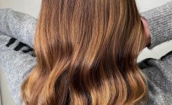 HAIR.COMPANY – Balayage Highlights by Katharina